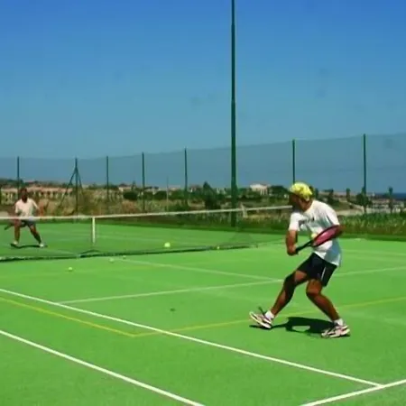 公寓式酒店 Villaggio Dolomiti Sul Mare 布里亚蒂科