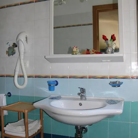 Villaggio Dolomiti Sul Mare 4* 布里亚蒂科