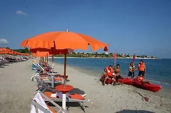 Villaggio Dolomiti Sul Mare Ξενοδοχείο με διαμερίσματα Briatico