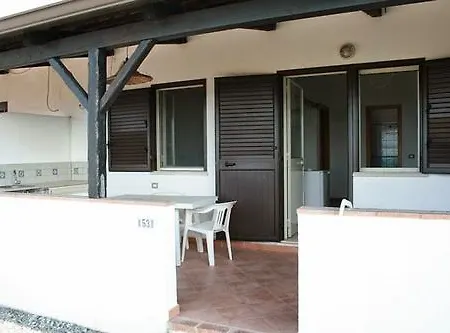 Ξενοδοχείο με διαμερίσματα Villaggio Dolomiti Sul Mare 4*