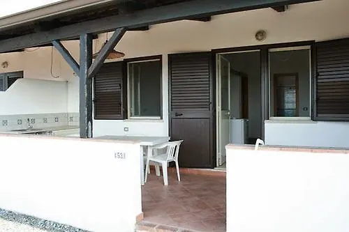 מלון דירות Villaggio Dolomiti Sul Mare 4*